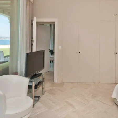 Amazing Creme In Saint-tropez,france 빌라 *